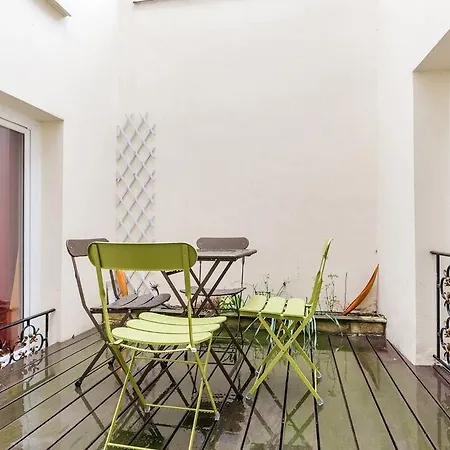 Napoleon / Picasso Apartment